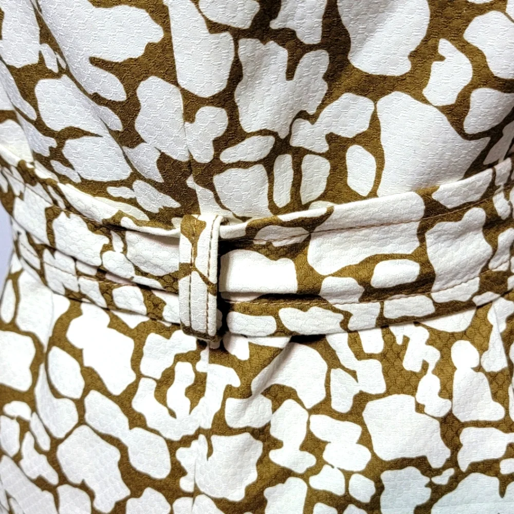 J. Crew Stylish Cream and Brown Women's Tailored Fit‎ Jacket SIZE 6. #744